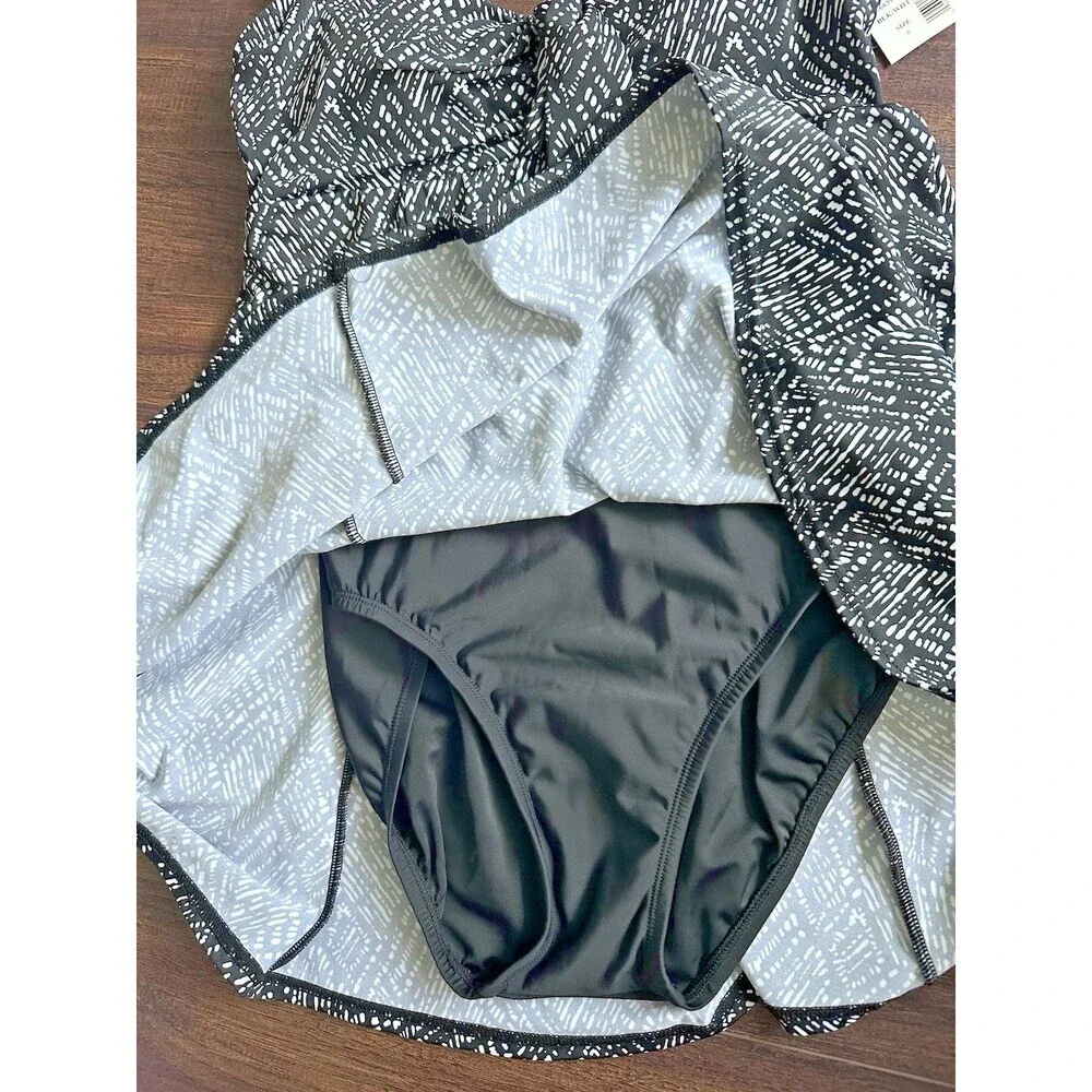 Swim Solutions Women's V-neck Abstract Bow Front  Swim dress Black & White 8 - Picture 6 of 11